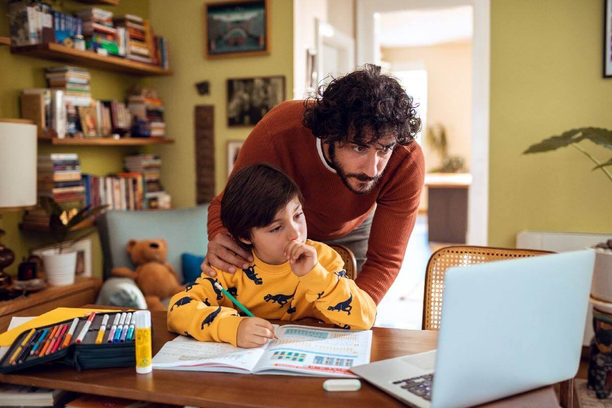 10 consejos para ayudar a tus hijos a estudiar en casa